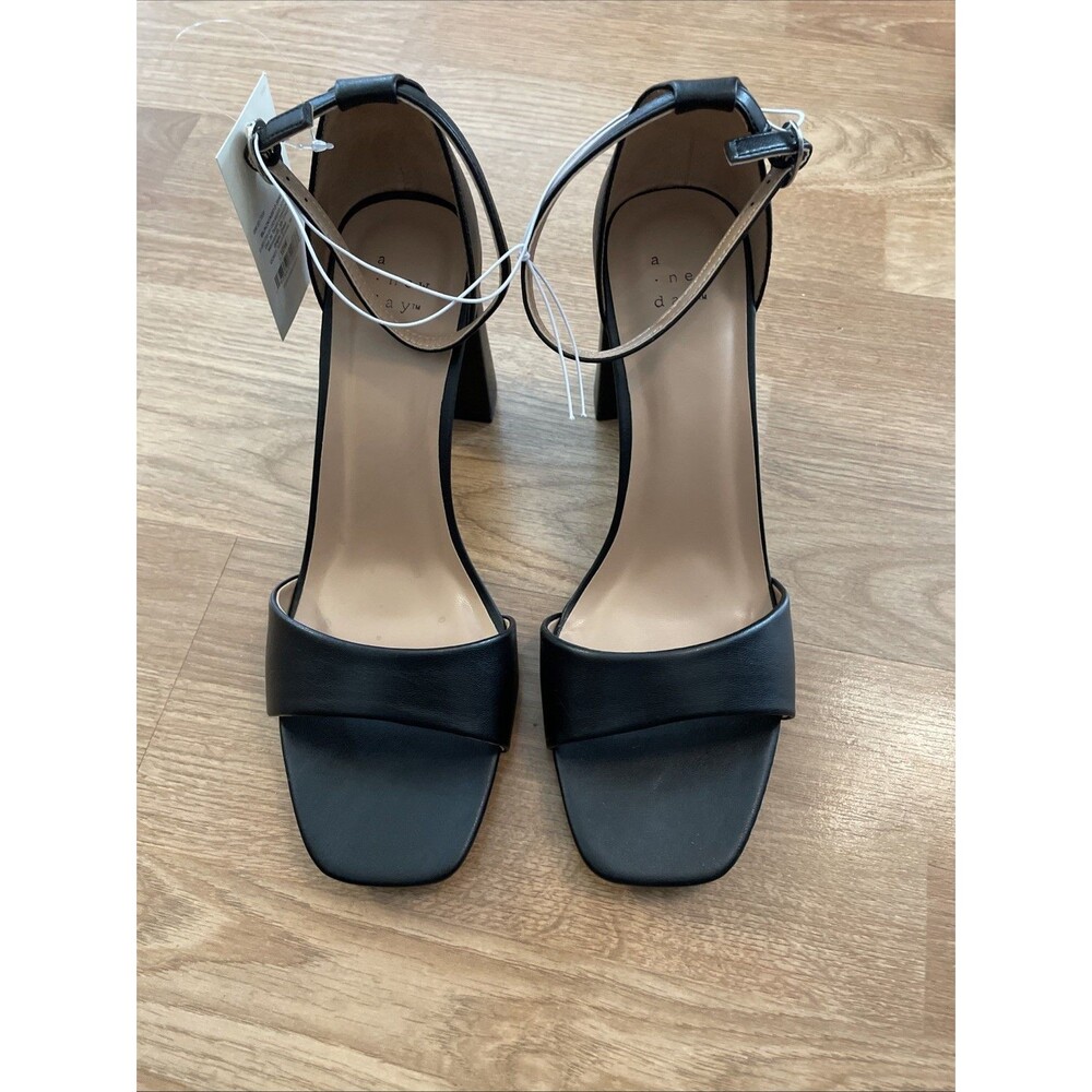 A New Day Shelly Heels Black 10 Wide Women's Ankle Strap Block Memory Foam NEW - Picture 5 of 16